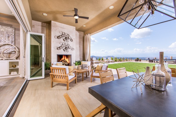 Embodying quintessential California living, the expansive home sites are designed to maximize views and create enticing outdoor living areas.