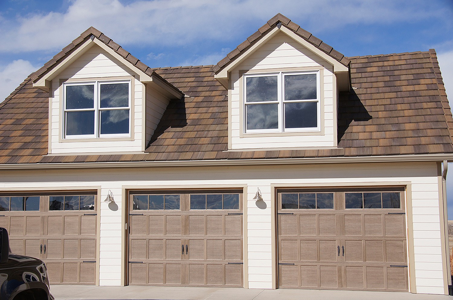 Editor S Pick Best 2017 Exterior Products Builder And Developer Products Royomartin Com Eagle Roofing Is A Division Of Burlingame Industries California Based