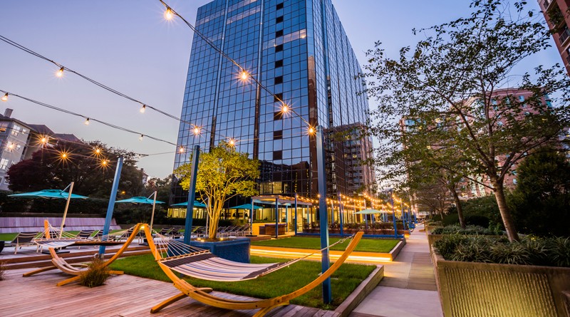 Redefining 9 to 5 Living